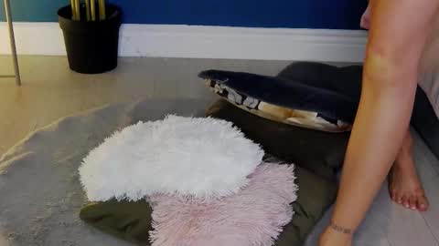 kimmdaviss online show from February 25, 9:24 am