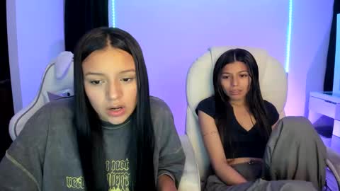 Snapshot of kimmi_foxy chatting on January 2, 11:38 pm kimmi online show from January 2, 11:38 pm