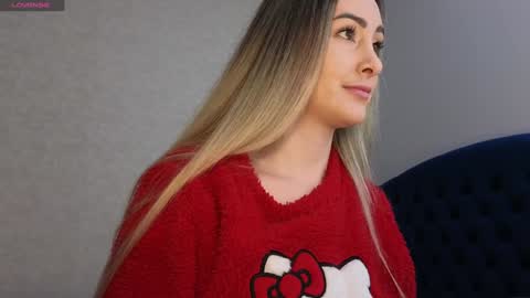 Snapshot of kimmie_ chatting on March 12, 6:53 pm Kimmie online show from March 12, 6:53 pm