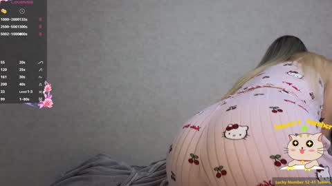 Snapshot of kimmie_ chatting on March 4, 7:11 pm Kimmie online show from March 4, 7:11 pm