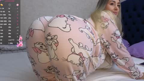 Snapshot of kimmie_ chatting on March 6, 6:59 pm Kimmie online show from March 6, 6:59 pm