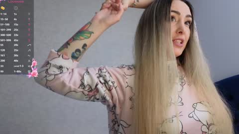 Snapshot of kimmie_ chatting on March 7, 6:54 pm Kimmie online show from March 7, 6:54 pm