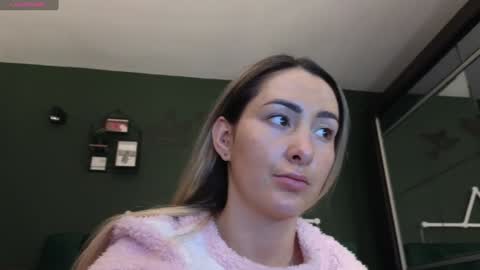 Snapshot of kimmie_ chatting on January 26, 7:20 pm Kimmie online show from January 26, 7:20 pm