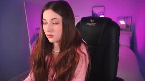  Your Kimmie  follow me  online show from February 19, 2:16 pm