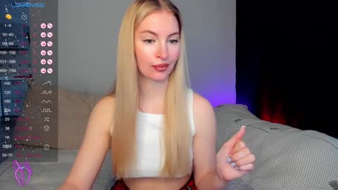 kimmy1_powell online show from January 27, 3:26 am