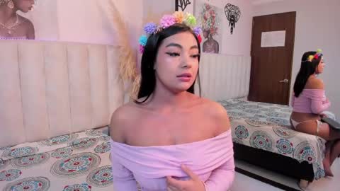 kimmy_bolton online show from April 25, 3:19 am