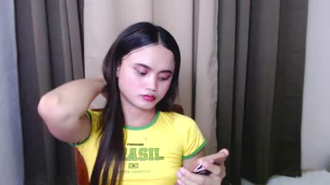 kim ejara online show from September 29, 3:27 am