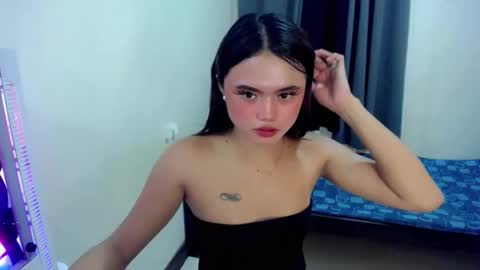 kim ejara online show from March 12, 1:48 pm