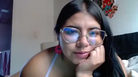 Kimmy online show from March 11, 8:20 pm