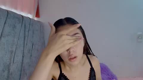 kimm online show from October 25, 9:15 pm