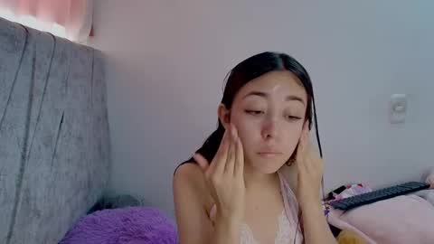 kimm online show from October 23, 4:52 pm