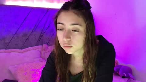 kimm online show from September 20, 5:16 pm