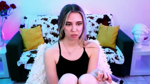 kimporins online show from March 25, 12:34 pm