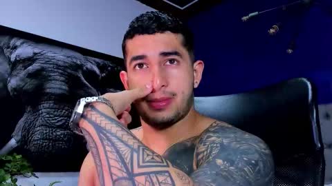 Angel Falconer online show from January 14, 2:08 am