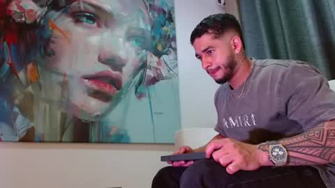 Angel Falconer online show from February 18, 3:17 am