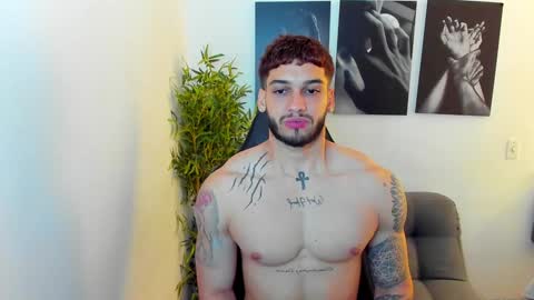 Snapshot of king_of_kings__ chatting on January 15, 2:17 am king_of_kings__ online show from January 15, 2:17 am