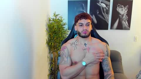 Snapshot of king_of_kings__ chatting on January 10, 2:04 am king_of_kings__ online show from January 10, 2:04 am