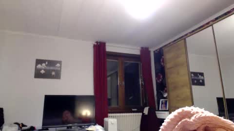 sexysexyhotwetpinkredpussy online show from January 31, 9:05 pm