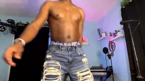 Snapshot of kingcorbra chatting on February 14, 12:51 am KC online show from February 14, 12:51 am