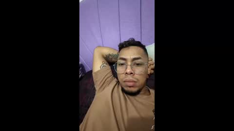 kingleo2205 online show from June 2, 1:07 am