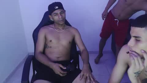 DOMINANT ALPHA KINGS online show from March 10, 8:35 pm