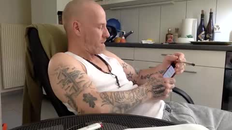Snapshot of kingsize187 chatting on January 26, 12:11 pm kingsize online show from January 26, 12:11 pm