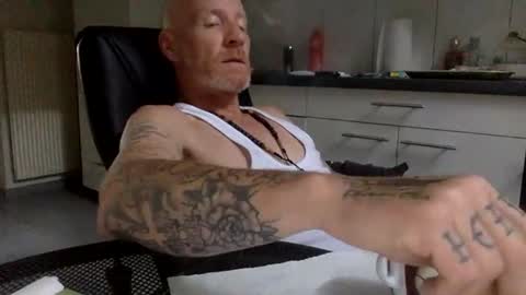 Snapshot of kingsize187 chatting on September 9, 7:08 am kingsize online show from September 9, 7:08 am