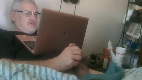 kingtongue10 online show from February 7, 3:59 pm