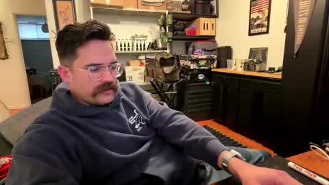 kingxhelm online show from March 12, 5:49 pm