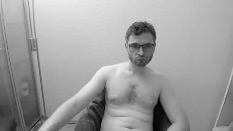 Snapshot of kinksubbydubby chatting on September 8, 11:37 pm kinksubbydubby online show from September 8, 11:37 pm