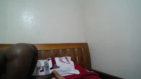 Snapshot of kinky_kaiya chatting on December 30, 7:00 pm kaiya online show from December 30, 7:00 pm