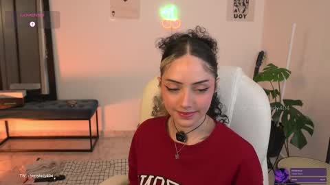 Mary your fav curly girl online show from November 24, 7:01 pm