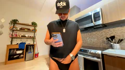Snapshot of kinky_sport_lad chatting on September 17, 6:50 am kinky_sport_lad online show from September 17, 6:50 am