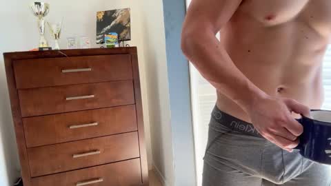Snapshot of kinkybuffboy chatting on December 20, 5:29 pm kinkybuffboy online show from December 20, 5:29 pm