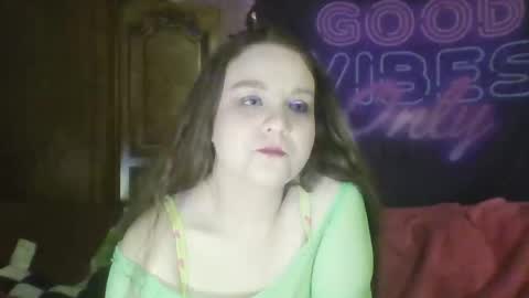 kinkykity420 online show from December 21, 5:47 am