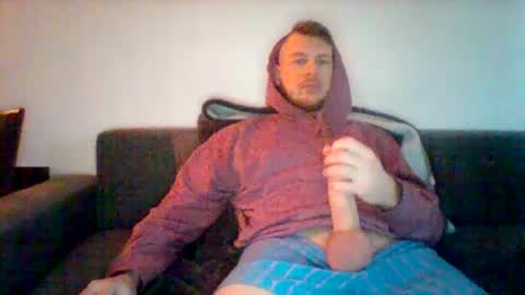 kinkylionboy online show from February 22, 7:12 am