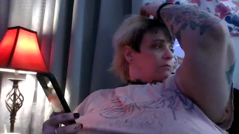 Snapshot of kinkypinkyplay2 chatting on February 1, 7:57 am Kinky Pinky online show from February 1, 7:57 am