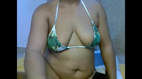 kinkyxxjuice online show from November 2, 11:05 pm