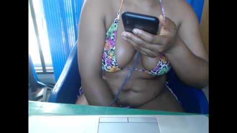 kinkyxxjuice online show from September 21, 7:56 am