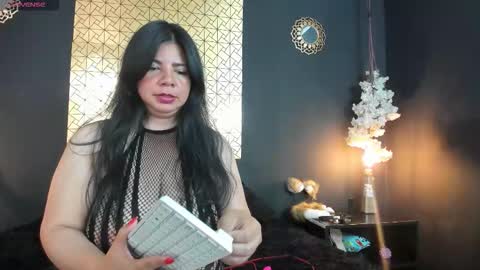 Snapshot of kinkyy_mom chatting on September 11, 6:53 pm kinkyy_mom online show from September 11, 6:53 pm
