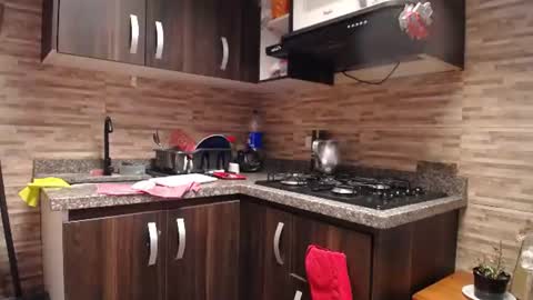 kinkyy_mom online show from June 14, 2:19 pm