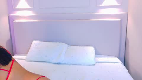 KiO online show from October 26, 4:46 am