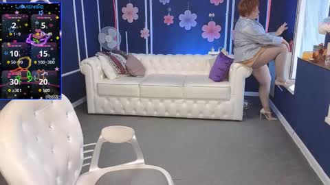 Kira Kennet online show from October 12, 5:33 am