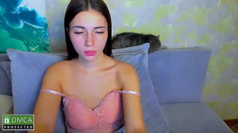 Kira  online show from December 5, 7:44 pm