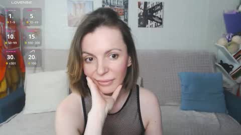 kiramartins cat online show from November 9, 8:11 pm