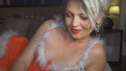 kirasunny online show from December 25, 9:11 pm