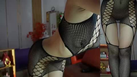 kirenie online show from May 7, 2:13 pm