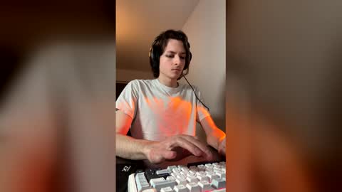 Kirien Rodsmith online show from February 20, 7:49 pm