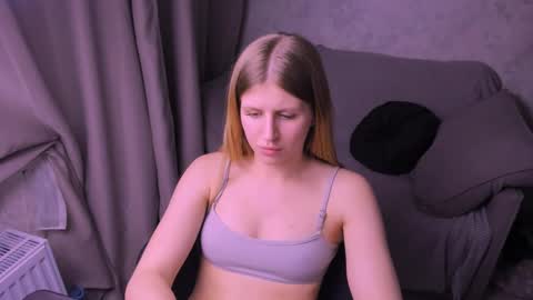 Kira online show from February 25, 10:20 pm