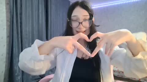 Nicole online show from October 28, 6:53 pm